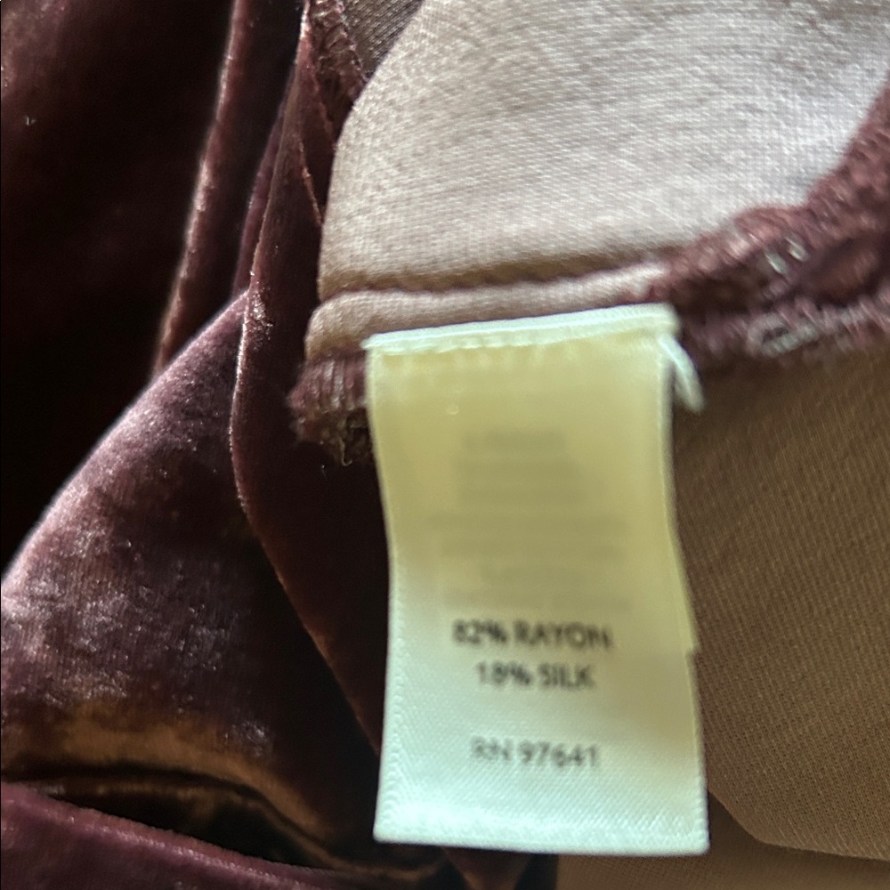 Velvet Button-Up tunic - Picture 5 of 6